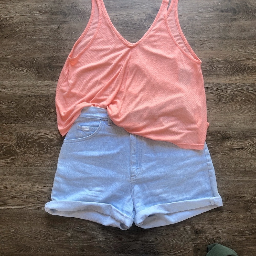 Levis // "Mom Jean" Shorts
